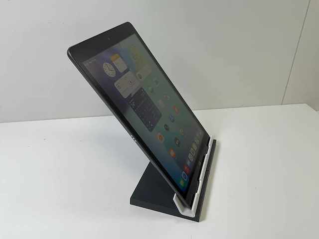 Apple ipad 9th gen - wifi + cellular - 64 gb - space gray - afbeelding 3 van  6