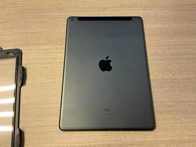 Apple ipad (9th gen, 256gb + cellular) tablet - afbeelding 5 van  6