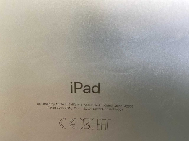 Apple ipad 9th gen 9.7” - wifi only - 256 gb - silver - afbeelding 6 van  7