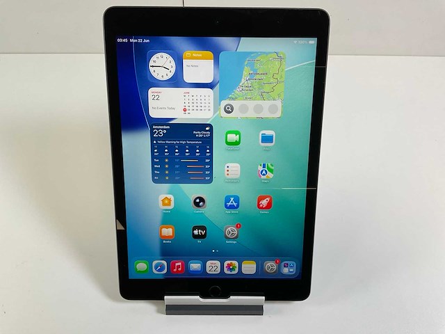 Apple ipad 9th gen 9.7” - wifi only - 64 gb - space gray - afbeelding 1 van  6
