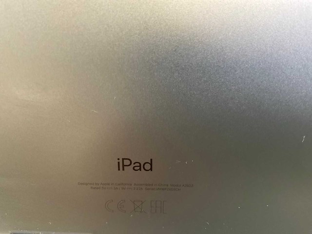 Apple ipad 9th gen 9.7” - wifi only - 64 gb - space gray - afbeelding 6 van  6