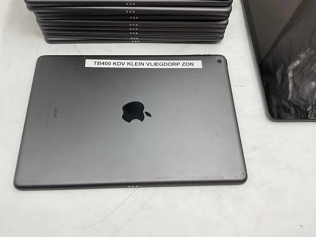 Apple ipad a2197 (15x) - afbeelding 2 van  5