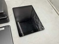 Apple ipad a2197 (15x) - afbeelding 4 van  5
