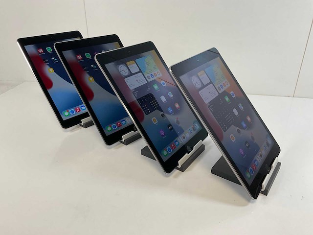 Apple ipad air 2 - wifi - 64 gb - space gray (4x) - afbeelding 4 van  6