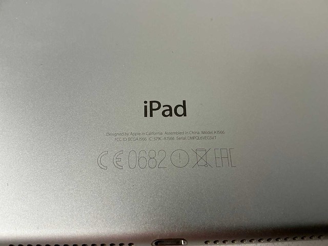 Apple ipad air (2nd gen, 16gb) tablet - afbeelding 5 van  5