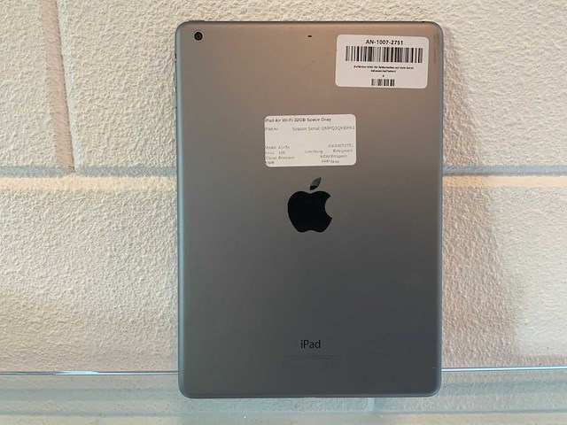 Apple ipad air 32 gb wi-fi space gray - afbeelding 2 van  2