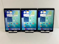 Apple ipad air 3rd gen - wi-fi + cellular - 64 gb - space gray (3x) - afbeelding 1 van  8