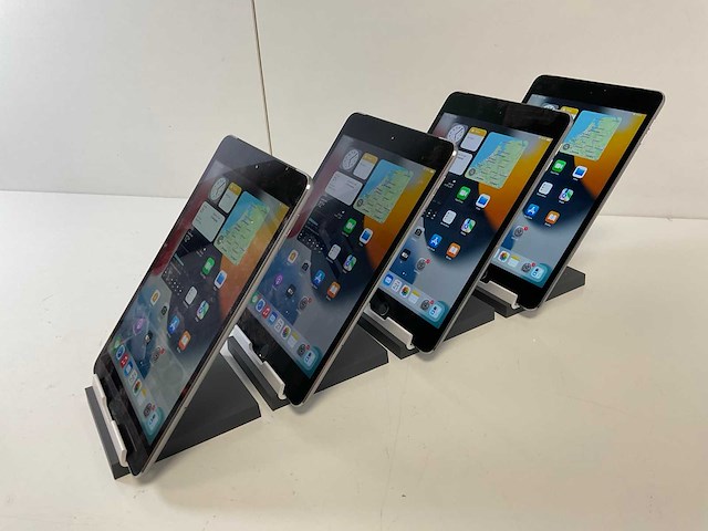 Apple ipad mini 4 7.9” - wifi + cellular - 128 gb / 32 gb - space gray (4x) - afbeelding 2 van  4
