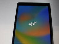 Apple ipad model a2270 met beschermhoes. - afbeelding 2 van  2