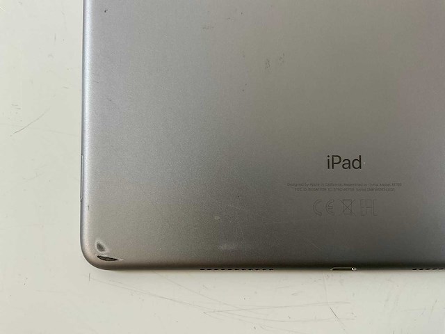 Apple ipad pro 10.5” - wifi + cellular - 64 gb - space gray - afbeelding 7 van  7