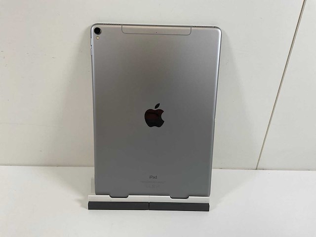 Apple ipad pro 10.5 inch - wi-fi + cellular - 64 gb - space gray - afbeelding 6 van  7