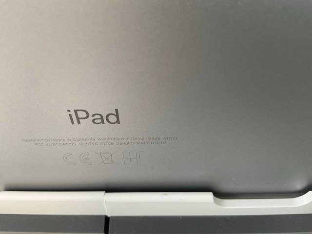 Apple ipad pro 10.5 inch - wi-fi + cellular - 64 gb - space gray - afbeelding 6 van  6