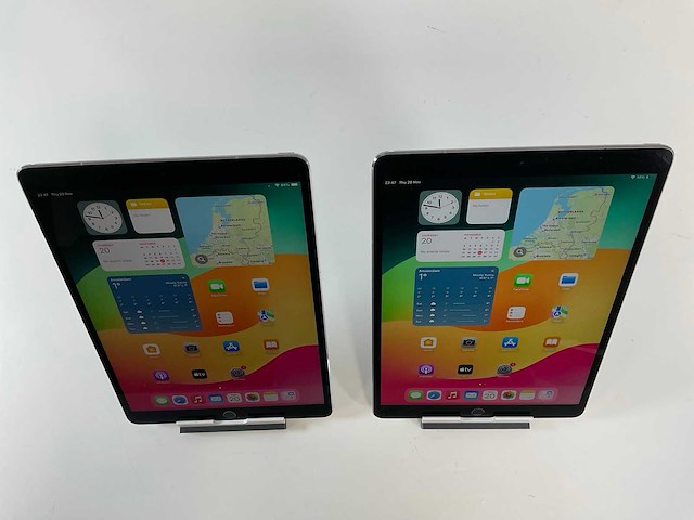 Apple ipad pro 10.5-inch - wifi + cellular - 64 gb - space gray (2x) - afbeelding 2 van  7