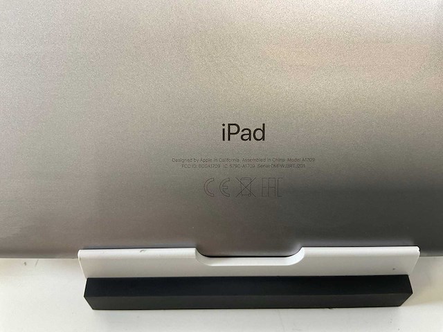 Apple ipad pro 10.5-inch - wifi + cellular - 64 gb - space gray (2x) - afbeelding 7 van  7