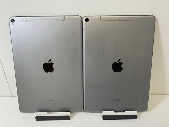 Apple ipad pro 10.5 inches - wifi + cellular - 64 gb - space gray (2x) - afbeelding 5 van  7
