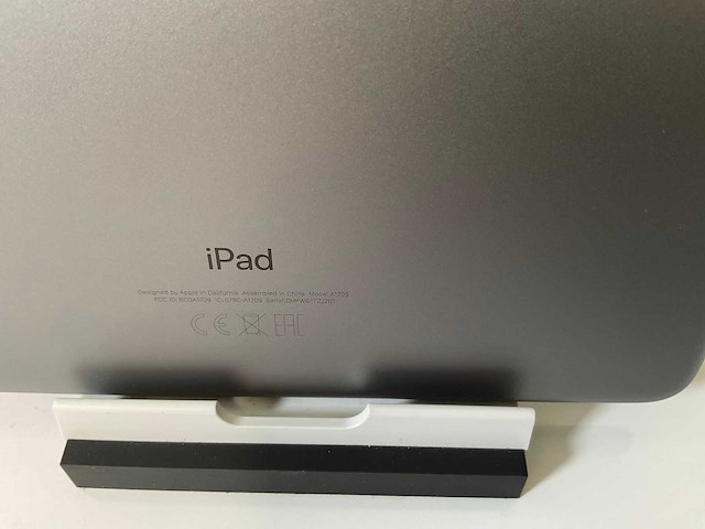 Apple ipad pro 10.5 inches - wifi + cellular - 64 gb - space gray (2x) - afbeelding 6 van  7