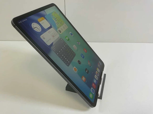 Apple ipad pro 11-inch 2nd gen - wifi + cellular - 128 gb - space gray - afbeelding 2 van  5