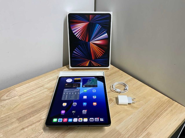 Apple ipad pro 12.9” a2461 tablet - afbeelding 1 van  7