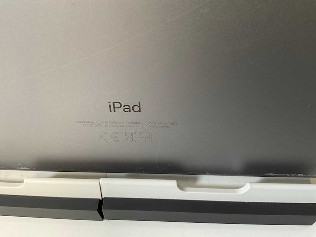 Apple ipad pro 12.9 inches 2nd gen - wifi + cellular - 64 gb - space gray - afbeelding 6 van  7
