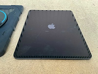 Apple ipad pro 13 inch (m5, 1tb, wifi + cellular)
