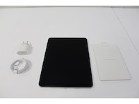 Apple ipad pro (2022) 11 inch wifi 2tb zilver 6e generatie - afbeelding 2 van  2