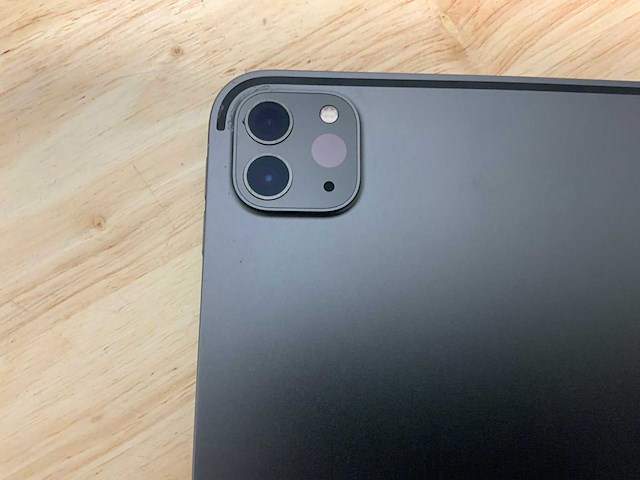 Apple ipad pro (5th gen)| a2378 tablet - afbeelding 6 van  9