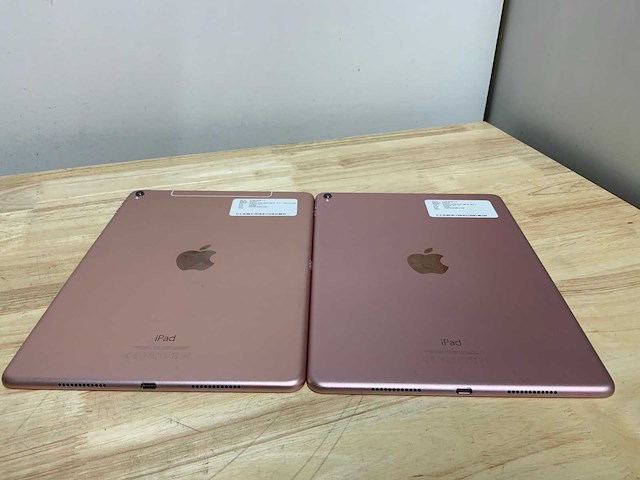 Apple ipad pro a1674 & a1673 tablet (2x) - afbeelding 3 van  6