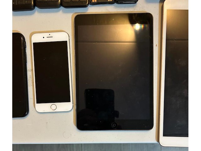 Apple ipads, iphones en diverse nokia's - afbeelding 6 van  10