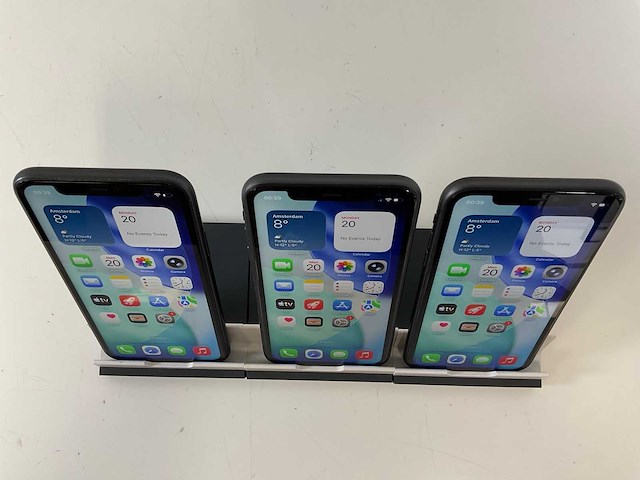 Apple iphone 11 - 64 gb - black (3x) - afbeelding 2 van  5