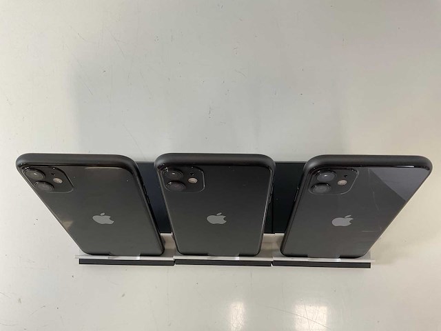 Apple iphone 11 - 64 gb - black (3x) - afbeelding 5 van  5