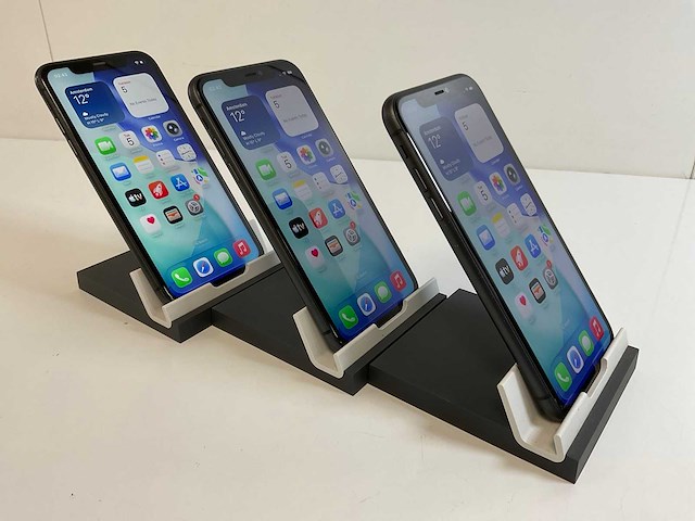 Apple iphone 11 - 64 gb - black (3x) - afbeelding 3 van  6