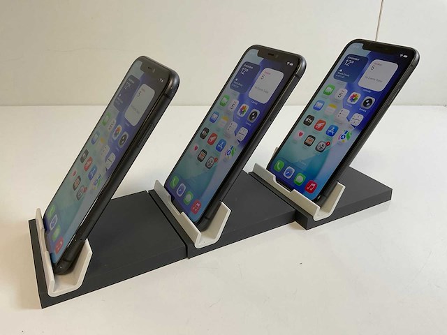 Apple iphone 11 - 64 gb - black (3x) - afbeelding 4 van  6