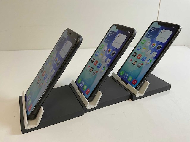 Apple iphone 11 - 64 gb - black (3x) - afbeelding 4 van  5