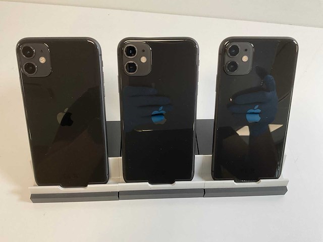 Apple iphone 11 - 64 gb - black (3x) - afbeelding 5 van  5