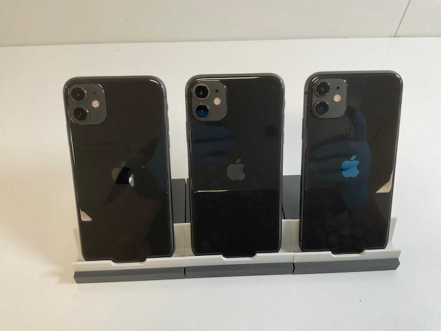 Apple iphone 11 - 64 gb - black (3x) - afbeelding 5 van  5