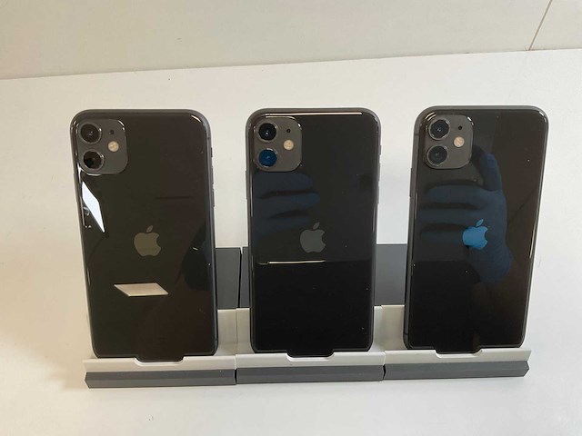 Apple iphone 11 - 64 gb - black (3x) - afbeelding 5 van  5