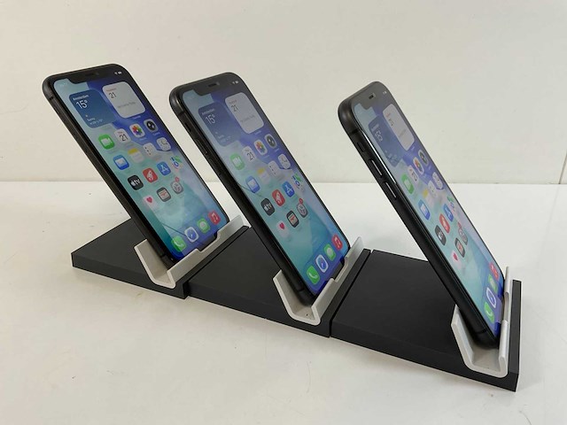 Apple iphone 11 - 64 gb - black (3x) - afbeelding 3 van  5
