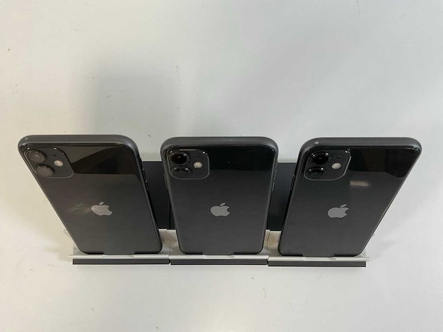 Apple iphone 11 - 64 gb - black (3x) - afbeelding 5 van  5