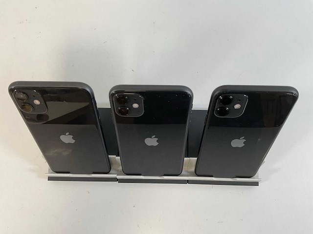 Apple iphone 11 - 64 gb - black (3x) - afbeelding 5 van  5