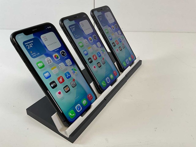 Apple iphone 11 - 64 gb - black (3x) - afbeelding 2 van  5