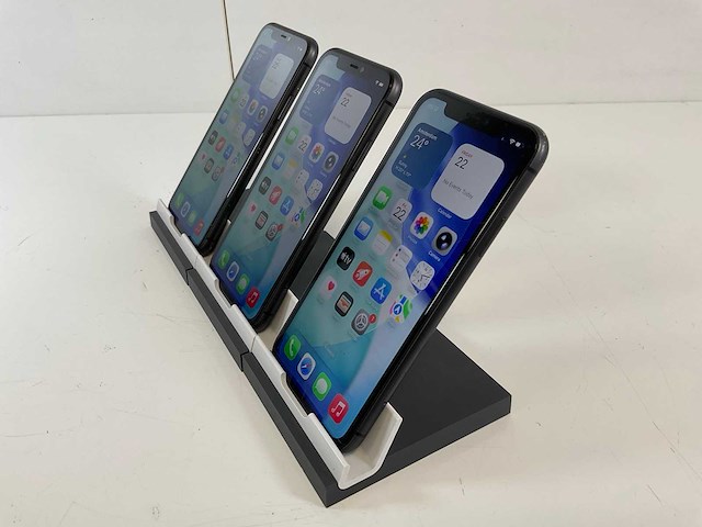 Apple iphone 11 - 64 gb - black (3x) - afbeelding 3 van  5