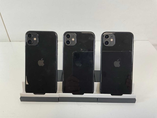 Apple iphone 11 - 64 gb - black (3x) - afbeelding 5 van  5