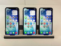 Apple iphone 11 - 64 gb - black (3x) - afbeelding 1 van  2