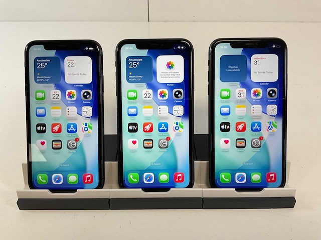 Apple iphone 11 - 64 gb - black (3x) - afbeelding 1 van  5