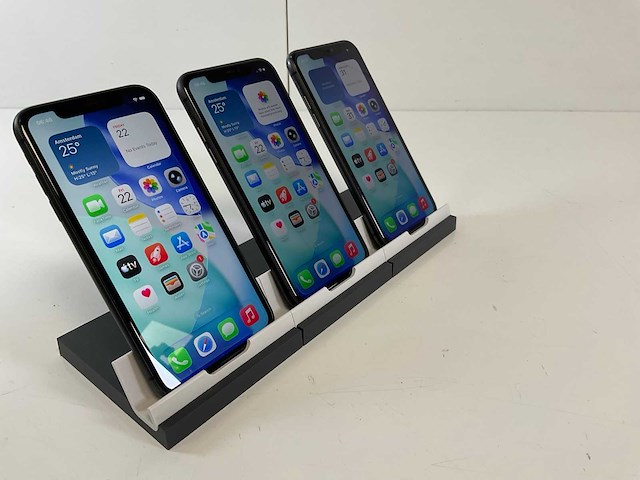 Apple iphone 11 - 64 gb - black (3x) - afbeelding 2 van  5