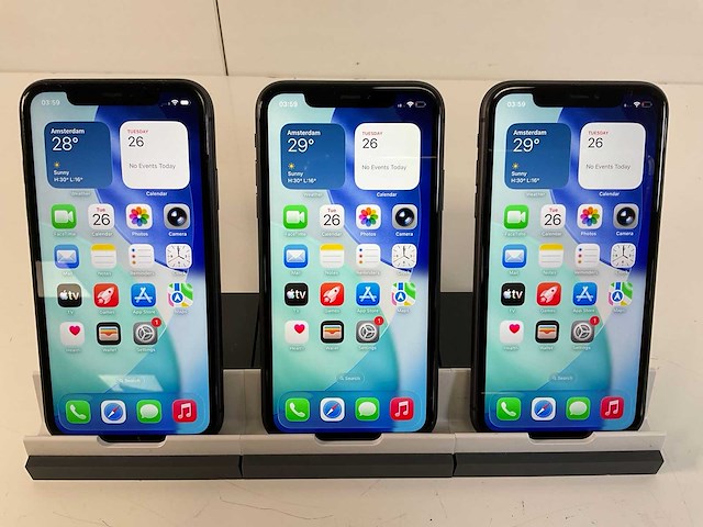 Apple iphone 11 - 64 gb - black (3x) - afbeelding 1 van  5