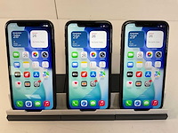 Apple iphone 11 - 64 gb - black (3x) - afbeelding 1 van  5