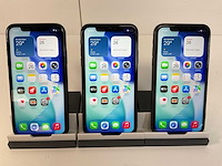 Apple iphone 11 - 64 gb - black (3x) - afbeelding 1 van  5