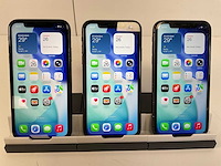 Apple iphone 11 - 64 gb - black (3x) - afbeelding 1 van  5