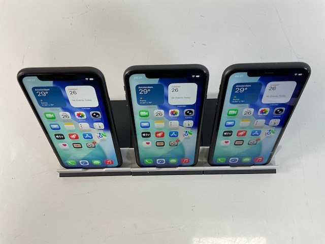 Apple iphone 11 - 64 gb - black (3x) - afbeelding 2 van  5